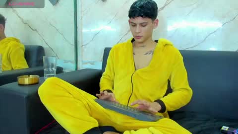 brian_hotof1 online show from May 2026 12:25:02 PM