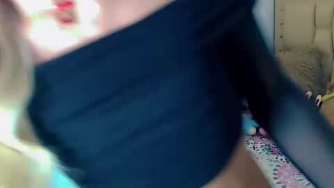 BRIANA online show from November 2025 07:41:01 AM