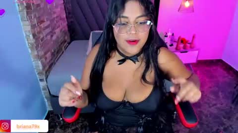 Snapshot of briana_z chatting on July 2026 03:22:01 AM BRIANA online show from July 2026 03:22:01 AM