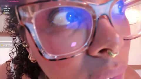 brianasmile online show from November 2025 12:16:02 PM