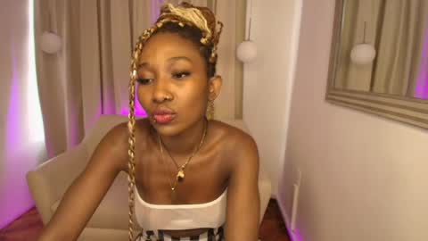 Snapshot of brianna_styles chatting on May 2026 12:33:02 PM brianna_styles online show from May 2026 12:33:02 PM