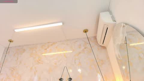 Snapshot of briannaduque chatting on October 2025 12:14:02 PM Brianna online show from October 2025 12:14:02 PM