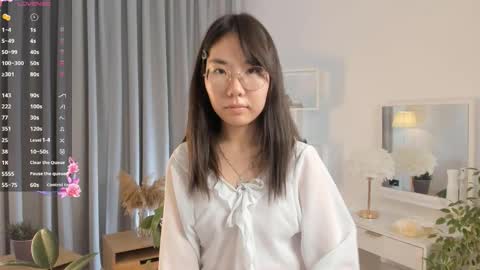 Hanna online show from September 2025 03:12:02 PM