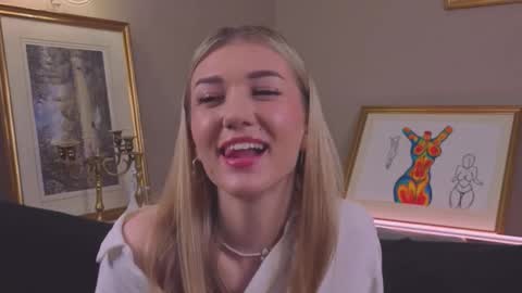 Snapshot of bridgetgodbold chatting on October 2025 08:38:02 PM Mary online show from October 2025 08:38:02 PM
