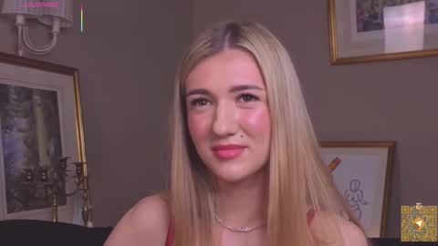 Snapshot of bridgetgodbold chatting on October 2025 08:18:02 PM Mary online show from October 2025 08:18:02 PM