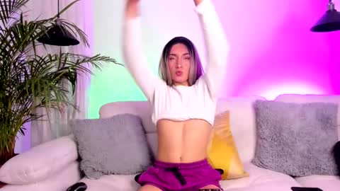 Snapshot of brihanna19 chatting on February 2026 01:34:01 PM Brihanna online show from February 2026 01:34:01 PM