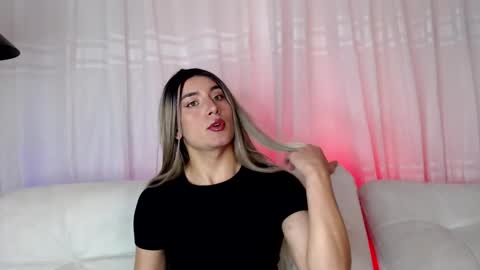 Snapshot of brihanna19 chatting on February 2026 12:25:01 PM Brihanna online show from February 2026 12:25:01 PM