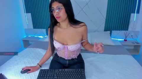 briseida_white online show from October 2025 12:15:02 PM