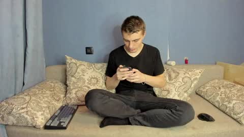 bristlebback online show from April 2026 03:20:02 PM