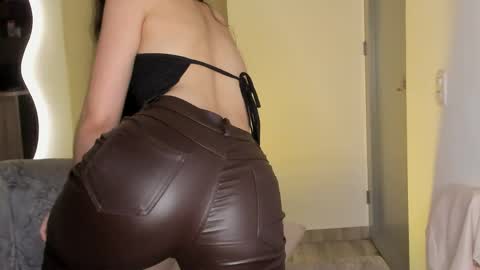 Snapshot of britany__lenox chatting on May 2026 02:19:01 AM britany lenox online show from May 2026 02:19:01 AM