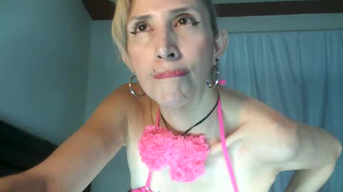 Snapshot of brithany_hunt chatting on June 2026 07:34:02 PM brithany hunt online show from June 2026 07:34:02 PM