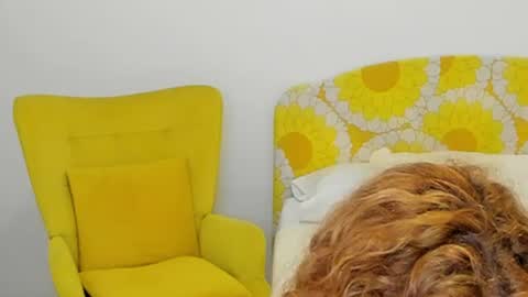 Snapshot of britishmilfpenelope chatting on June 2026 09:45:02 AM Penelope online show from June 2026 09:45:02 AM