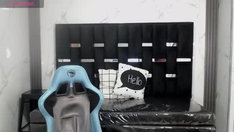 Britney  online show from March 2026 02:33:02 AM