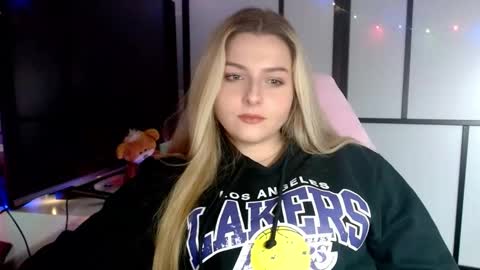 BritneyGlow online show from December 2024 05:55:01 PM