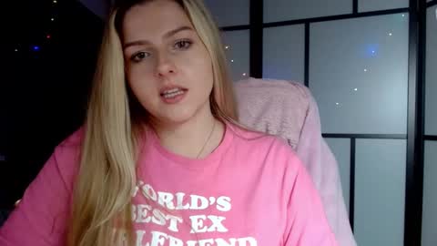 BritneyGlow online show from December 2024 07:43:02 PM