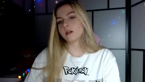 BritneyGlow online show from December 2024 03:24:02 PM