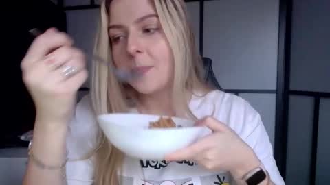 BritneyGlow online show from December 2024 11:26:01 AM