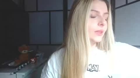 BritneyGlow online show from December 2024 09:48:01 PM