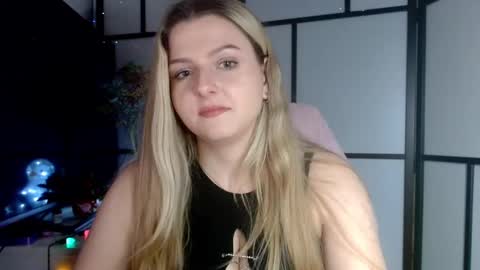 BritneyGlow online show from December 2024 07:48:02 PM