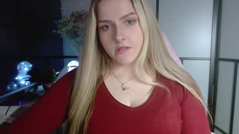 BritneyGlow online show from December 2024 06:37:02 PM