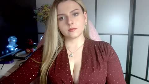 BritneyGlow online show from December 2024 09:51:01 PM