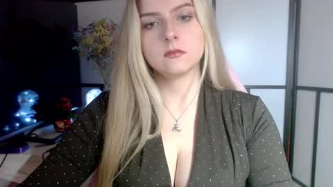 BritneyGlow online show from December 2024 04:08:02 PM