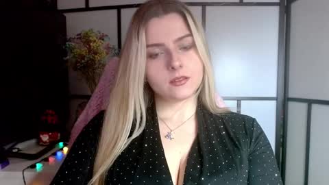 BritneyGlow online show from December 2024 03:46:02 PM