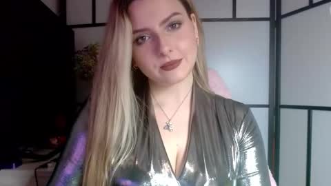 BritneyGlow online show from December 2024 03:31:01 PM