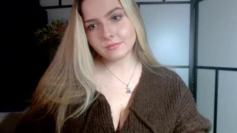 BritneyGlow online show from January 2025 06:51:01 PM