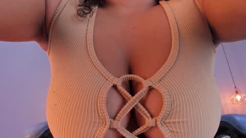 Snapshot of brittany_cute18 chatting on December 2024 11:06:02 AM online show from December 2024 11:06:02 AM