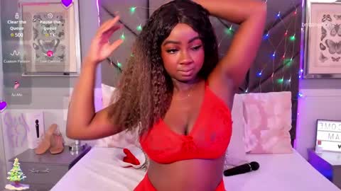 Snapshot of brittanyjhonnns chatting on December 2024 12:00:02 PM brittany 25 years old happy as a worm online show from December 2024 12:00:02 PM
