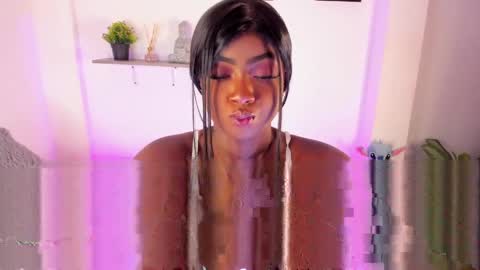 brittany 25 years old  happy as a worm  online show from April 2026 05:55:02 AM