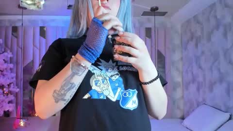     online show from February 2026 03:32:02 PM