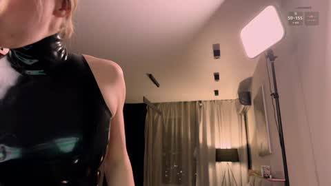 Anna online show from January 2025 06:21:01 PM