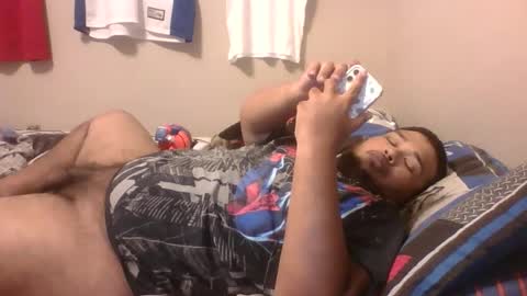 Snapshot of bronxforlife chatting on December 2024 12:19:01 AM bronxforlife online show from December 2024 12:19:01 AM