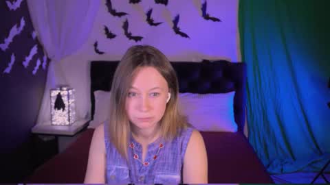 Brooke online show from November 2025 12:40:02 PM