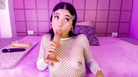 Brooke online show from September 2025 05:02:02 PM