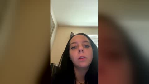 brookiecookiezzz11 online show from May 2026 05:32:02 PM