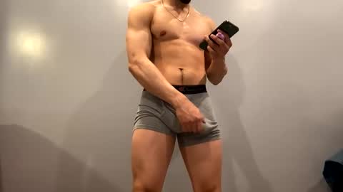 browndaddy4713 online show from March 2026 10:25:01 PM