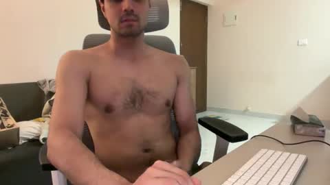 Snapshot of brownmeverick chatting on April 2026 04:56:01 PM brownmeverick online show from April 2026 04:56:01 PM