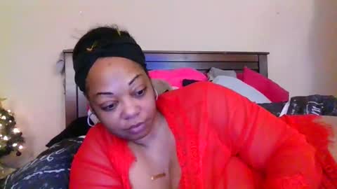 Snapshot of brownroundrenee chatting on November 2025 11:20:02 AM brownroundrenee online show from November 2025 11:20:02 AM