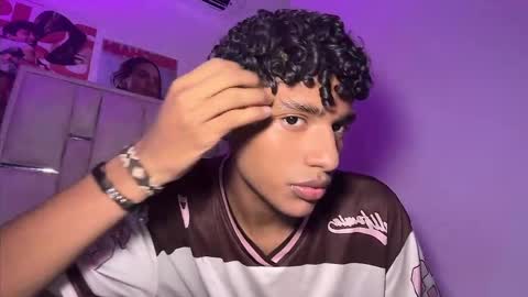 Andre online show from April 2026 03:01:01 AM