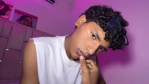 Andre online show from April 2026 04:46:02 AM