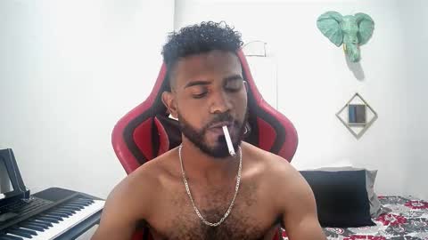 bruce_1111 online show from October 2025 09:14:02 PM