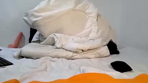 Bruce online show from March 2025 05:43:02 AM