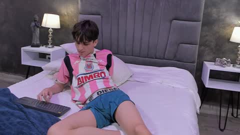 Bruce Hans online show from February 2025 02:38:02 PM