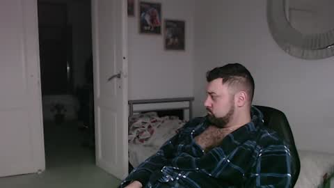 Bruce online show from February 2025 06:33:01 PM