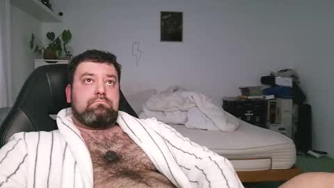 Bruce online show from October 2025 04:48:02 PM