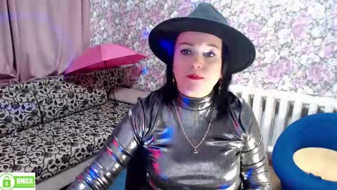 Julia online show from January 2025 08:57:02 PM