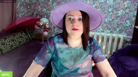 Julia online show from April 2026 06:53:02 PM